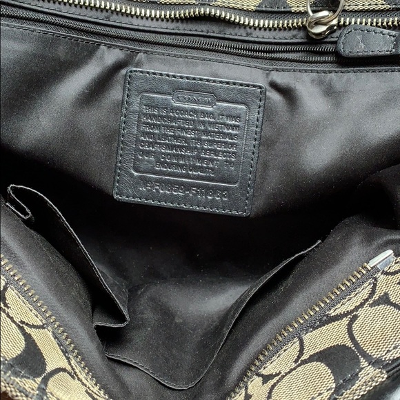 Gently worn Coach bag - Picture 3 of 4